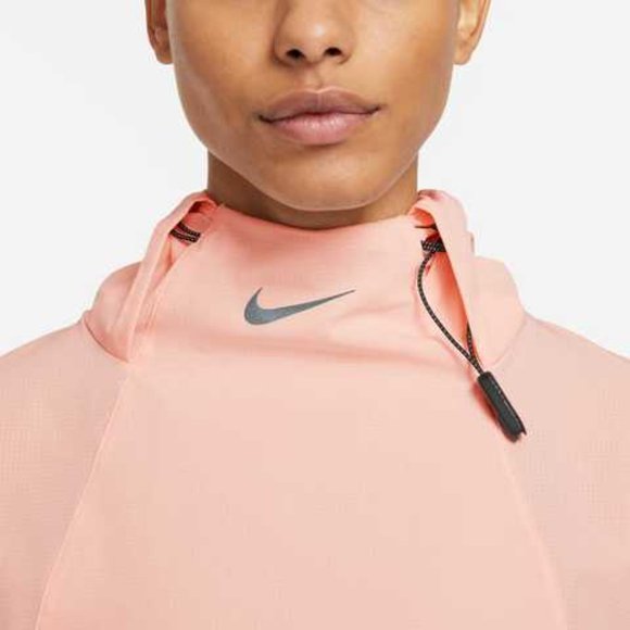 Nike Dri-FIT Run Division Packable Pullover Running Jacket - Picture 2 of 9